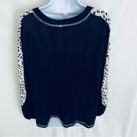 Hailey & Co Long Sleeve Top Size Large - Picture 7 of 10